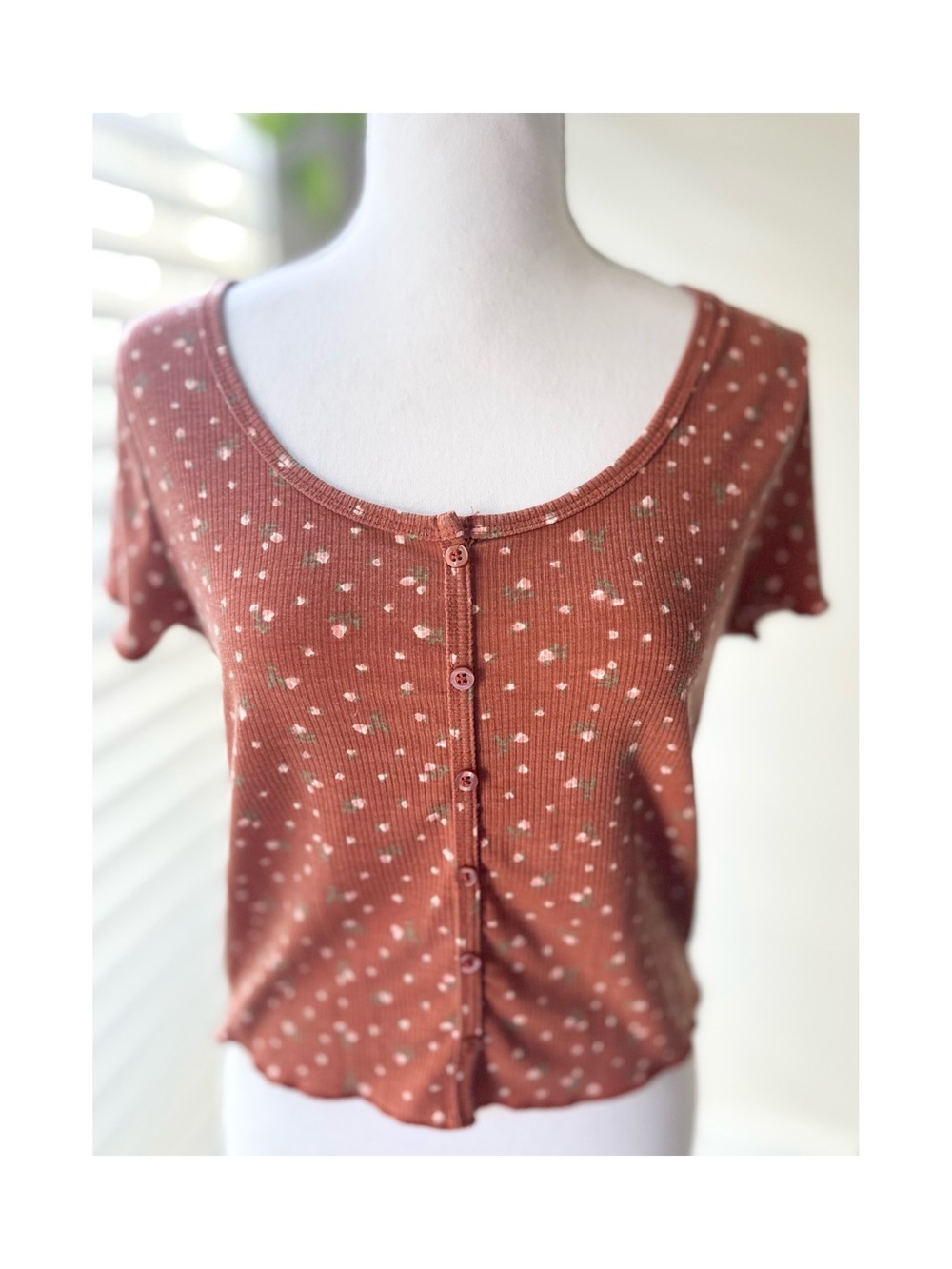 Aeropostale Rust Floral Button-Front Top